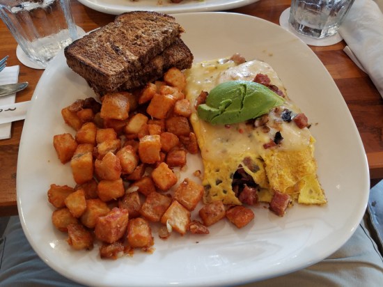 Koa's Seaside Grill, Photo 3