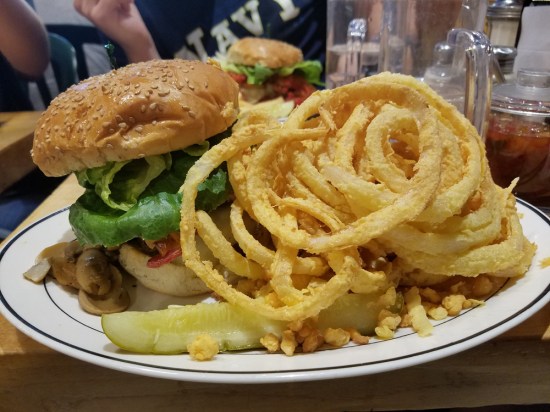 Mr. Bartley's Burger Cottage, Photo 3